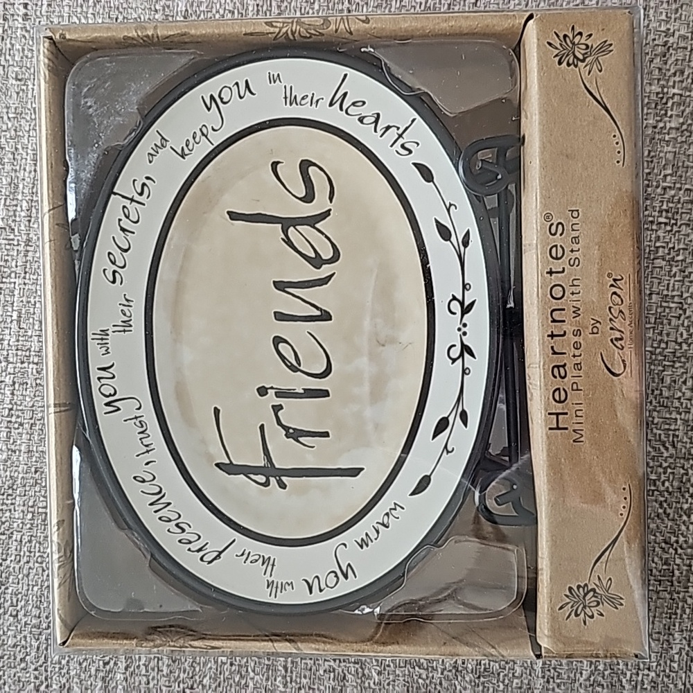Mini plate with stand, brand: Heartnotes by Carson, off-white and beige, 6" x 4"